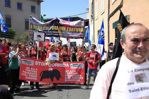 manifestación antitaurina