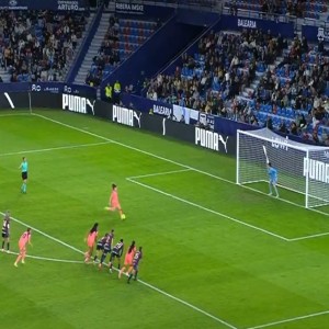El Levante UD cae frente a un Barça Femení liderado por Claudia Pina